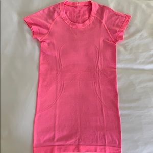 Lululemon Swiftly Tech Short Sleeve
